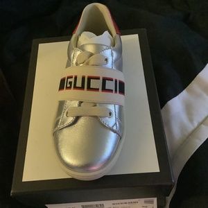 Silver Gucci Sneaker Size 25